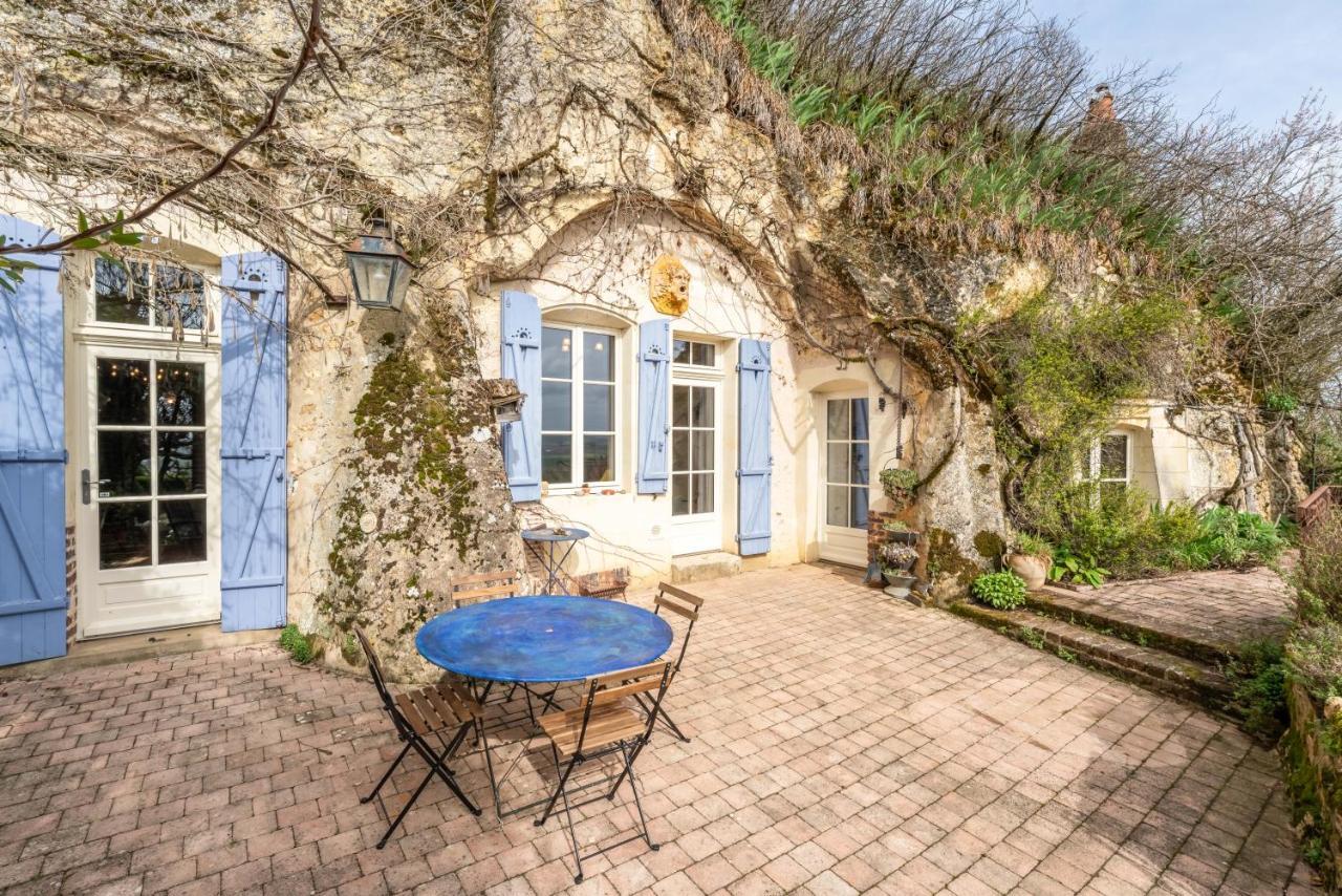 Gite Insolite Troglodytique De La Cave Des Mouret Troo Exterior photo